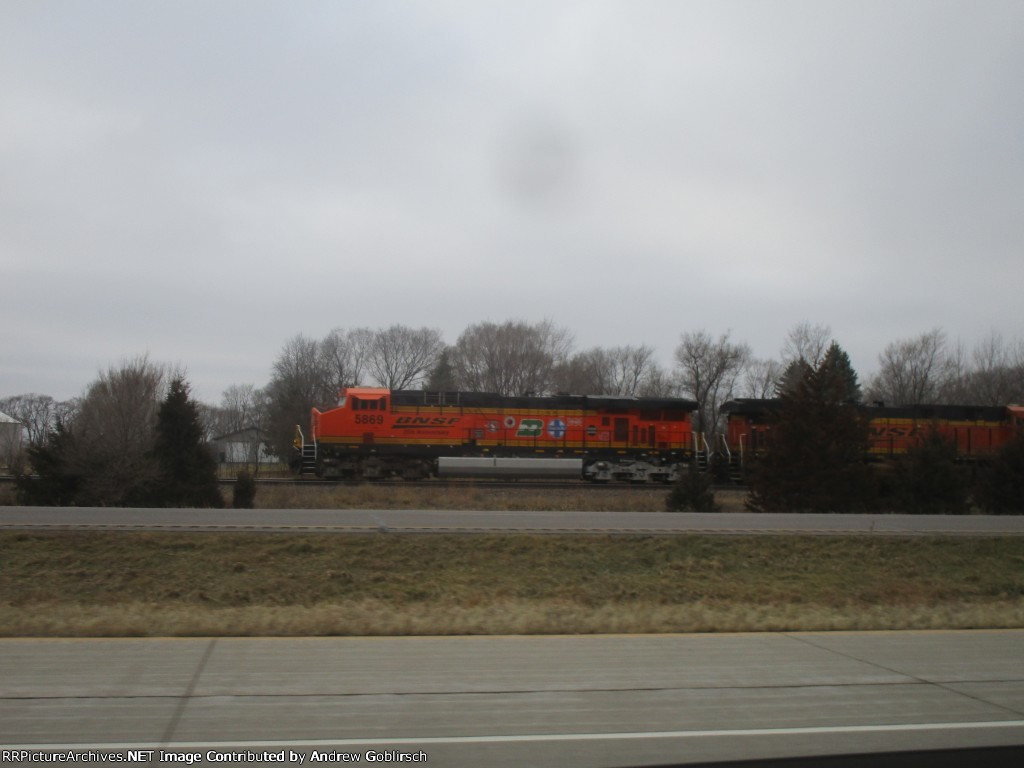 BNSF 5869 (25th Anniversary)